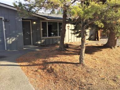 Main picture of 1548 SE Skylark Dr
