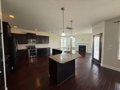 Main picture of 140 Foggy River Way