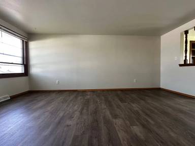 Main picture of 921 Abrams St