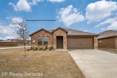 Main picture of 163 Silver Charm Ln