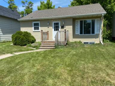 Main picture of 1108 4th Ave S