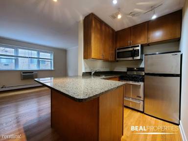 Main picture of 625 W Wrightwood Ave Apartments