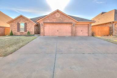 Main picture of 19217 Garden Creek Ln
