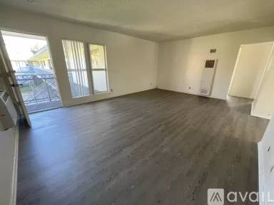 Main picture of 7701 Franklin St