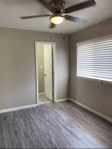 Main picture of 207 E Hurd St
