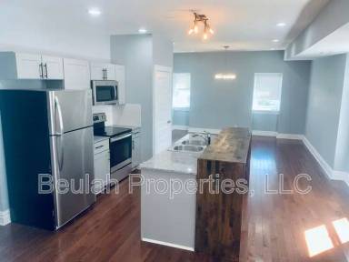 Main picture of 2409 S 12th St
