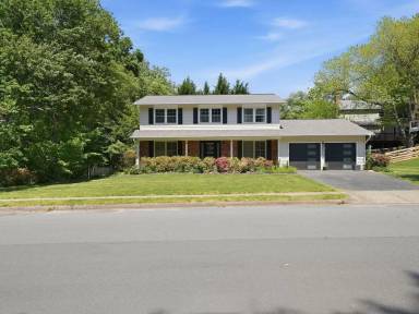 Main picture of 8904 Arley Dr