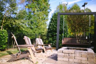 Main picture of 11 Maverick Dr