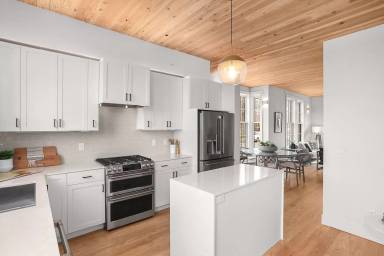 Main picture of 2915 NW Wilson St