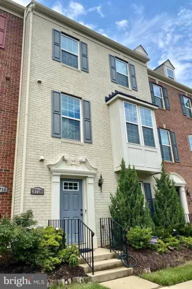 Main picture of 3718 Hansberry Ct NE