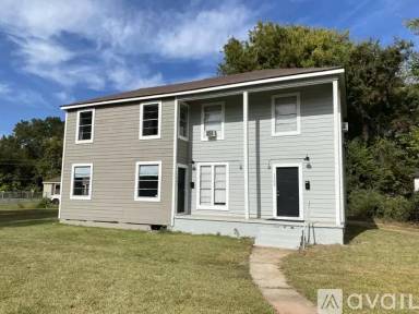 Main picture of 1201 - 1203 Estelle St