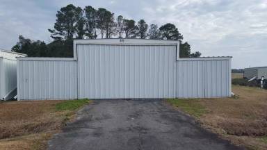 Main picture of 876 Aviation Dr