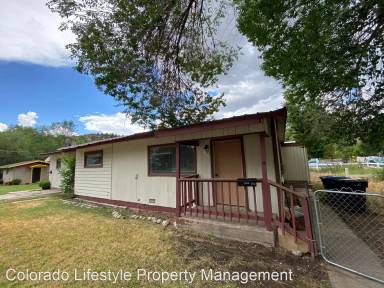 Main picture of 608 E 2nd St