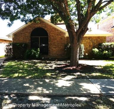 Main picture of 3411 Sara Dr