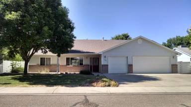 Main picture of 340 Elderberry Dr