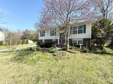 Main picture of 220 Brampton Rd