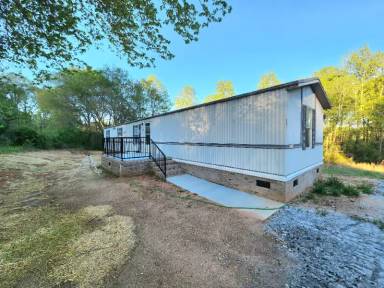 Main picture of 115 Ellington Way