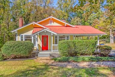 Main picture of 128 Barlow Cir