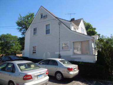 Main picture of 3 Putnam Ct