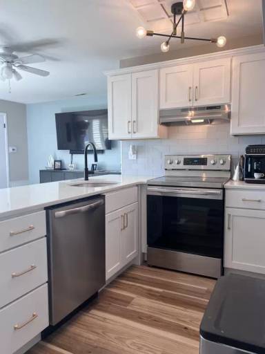 Main picture of 501 E Brigantine Ave