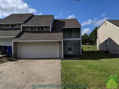 Main picture of 16520 W 141st St