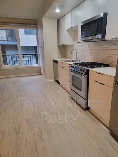Main picture of 81 Clay Street Apartments