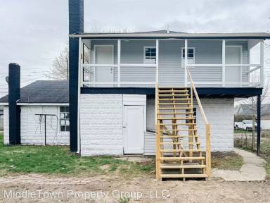 Main picture of 1111 W 2nd St