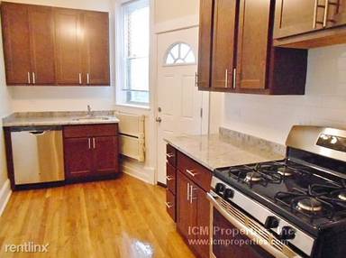 Main picture of 1601-15 W Berteau Ave Apartments
