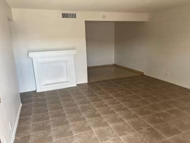 Main picture of 595 S Royal Crest Cir