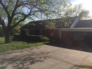 Main picture of 1508 Crescent Dr