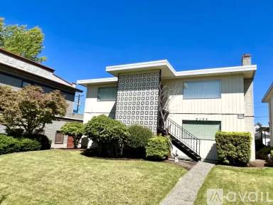 Main picture of 2105 Colby Ave