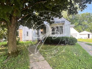 Main picture of 915 Turner Ave