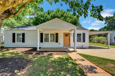 Main picture of 1018 Fairway Dr NW