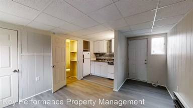 Main picture of 4656 Main St