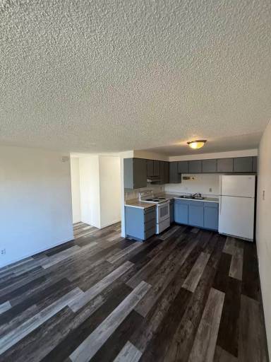 Main picture of 2124 Arthur St