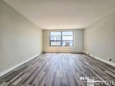 Main picture of Wellington Place Apartments