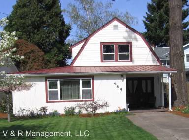 Main picture of 985 Cross St SE