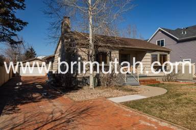 Main picture of 2391 E Gregson Ave