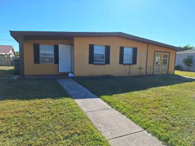 Main picture of 21455 Mallory Ave