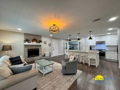 Main picture of 951 Pocahontas Dr