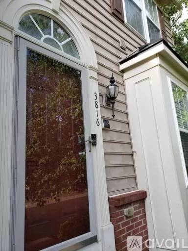Main picture of 3816 Taft Ave