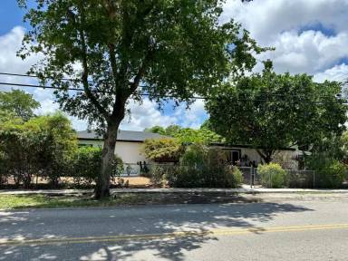 Main picture of 12810 NE 9th Ave