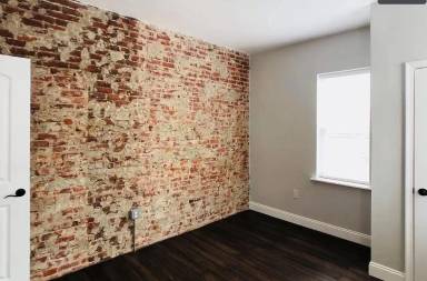 Main picture of 3312 Kensington Ave