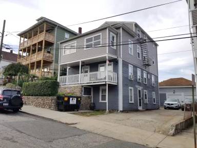 Main picture of 18 Emerson St