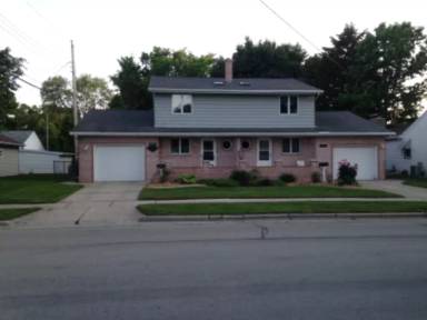 Main picture of 1718 Crooks St