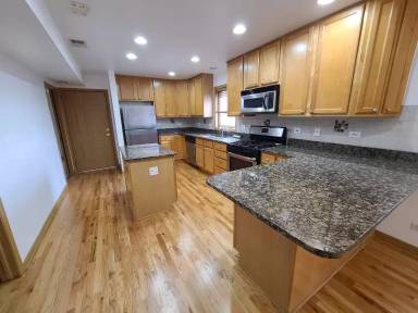 Main picture of 7216 W Altgeld St