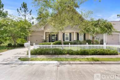 Main picture of 114 Covington Cottage Ln
