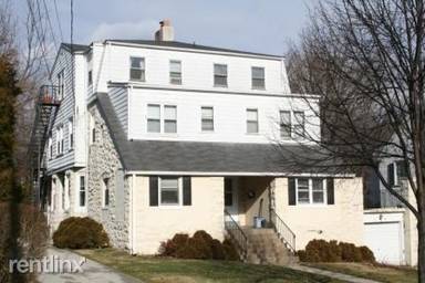 Main picture of 133 Runnymede Ave