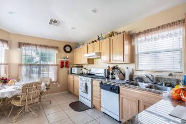 Main picture of 1563 Raining Hills St