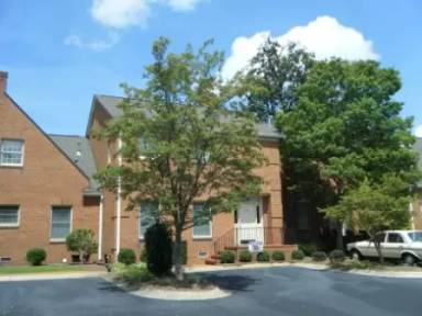 Main picture of 102 Sandy Run